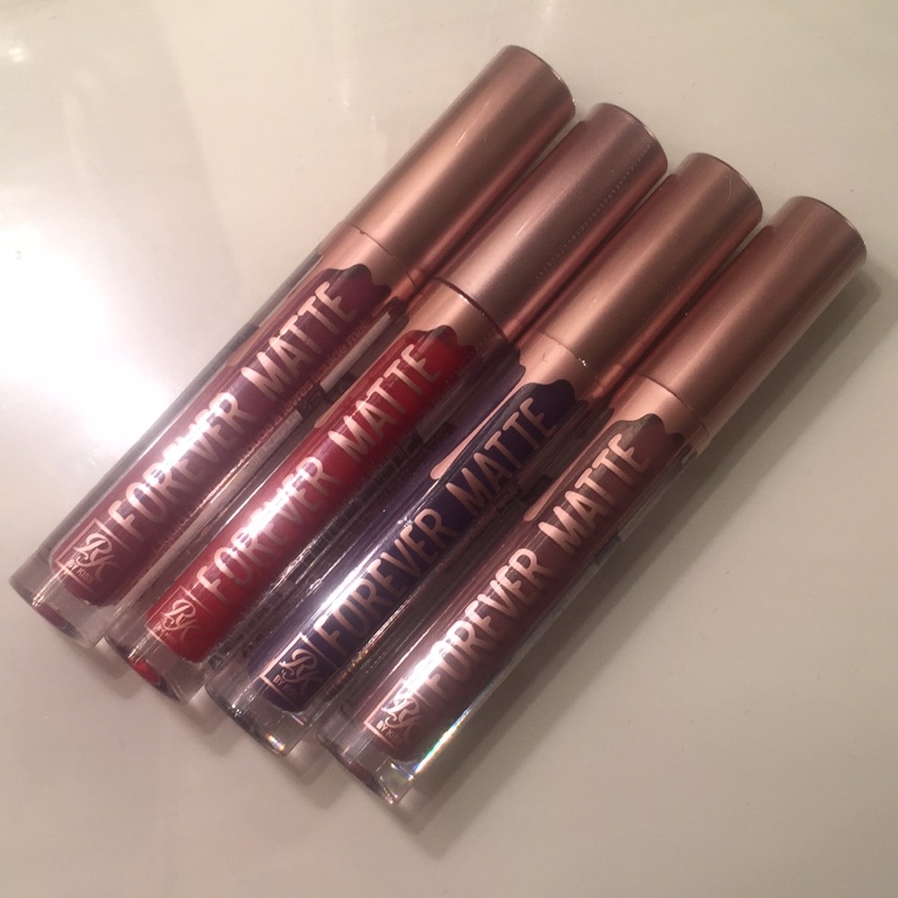Ruby Kisses Forever Matte Liquid Lipstick Bundle